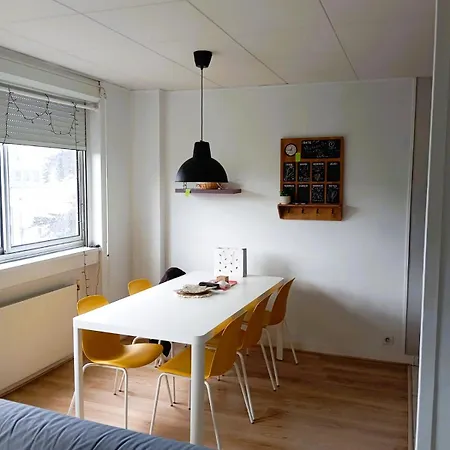 Lit Double Pour 1 à 2 Pers En Colocation *